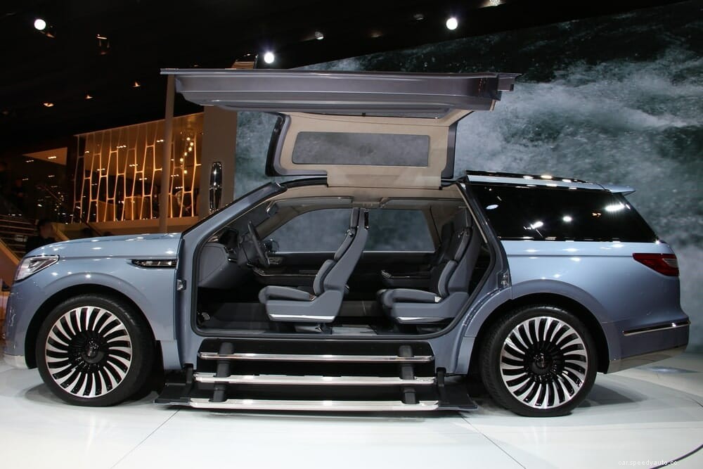 How Many Catalytic Converters Does A Lincoln Navigator Have?