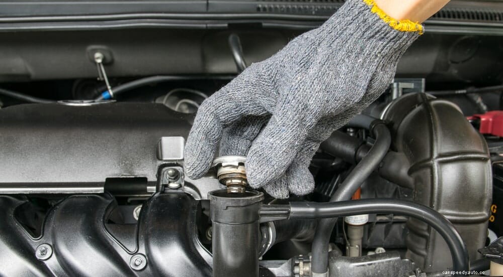 8 Reasons Your Car Is Leaking Coolant While Not Running