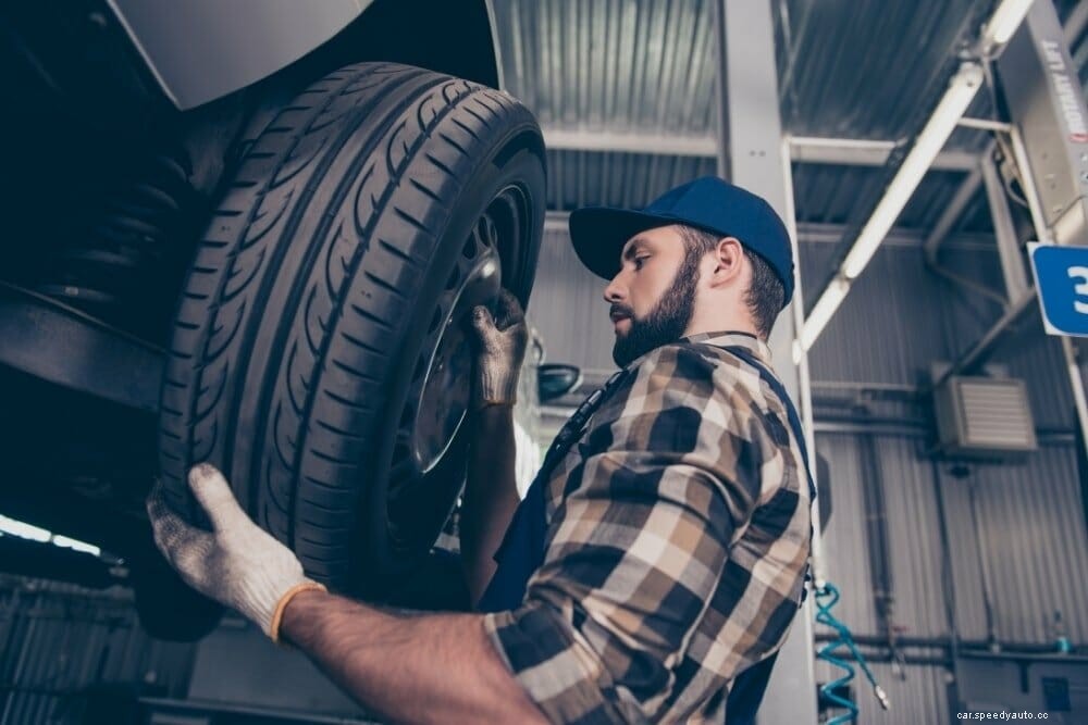 How Long Does it Take To Change a Tire?