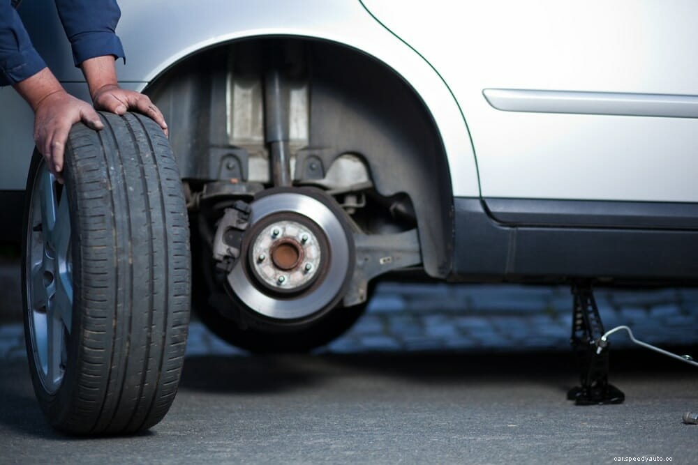 How Long Does it Take To Change a Tire?