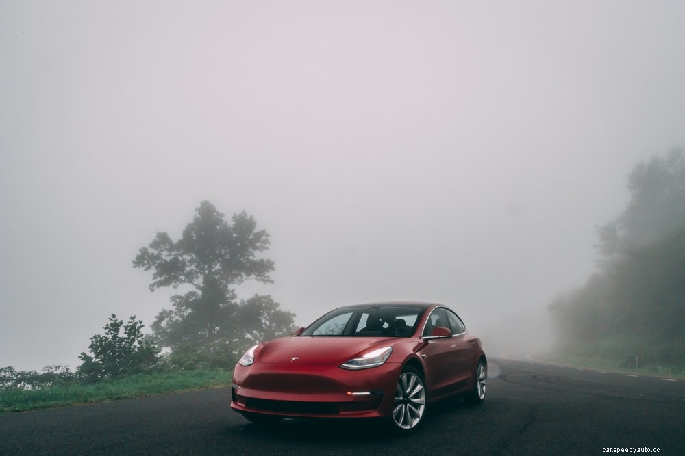 Does The Tesla Model 3 Have A Sunroof?