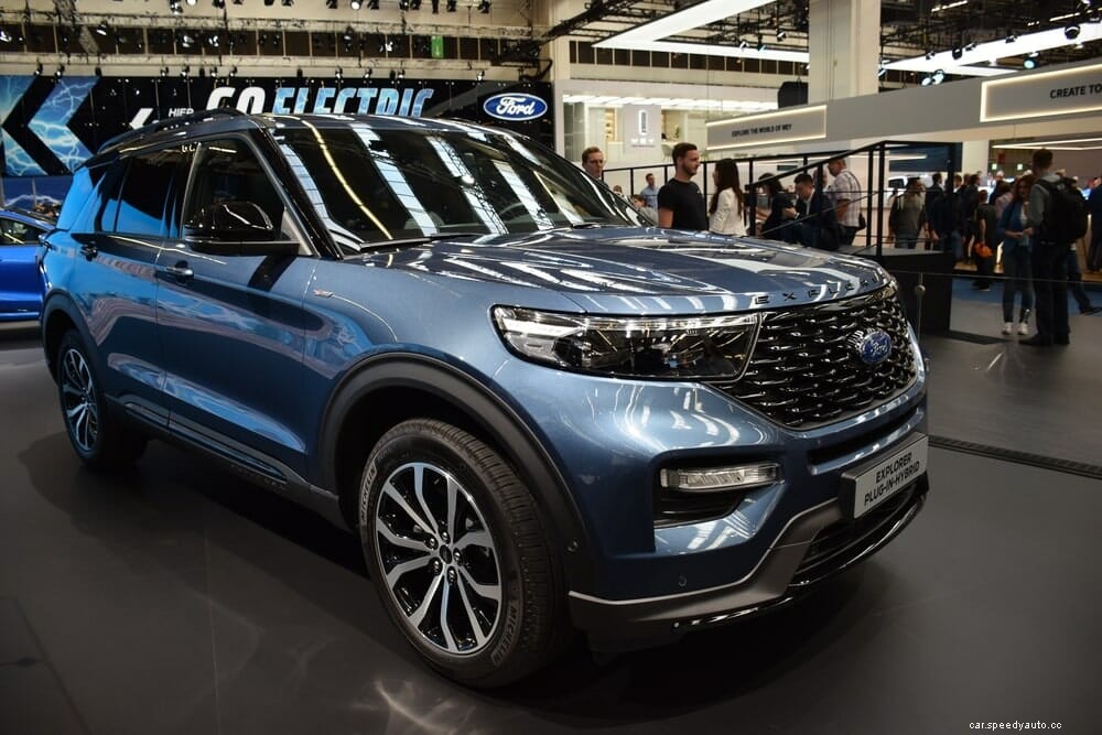 How Many Seats Does The Ford Explorer Have?