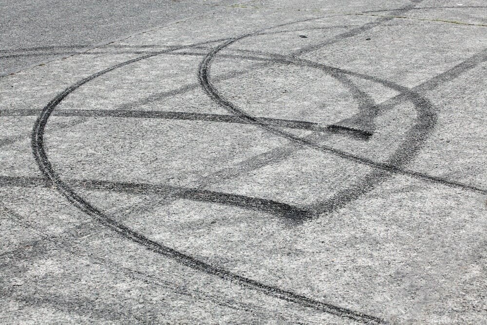 Car Skidding: What Is It and How Do You Avoid It?