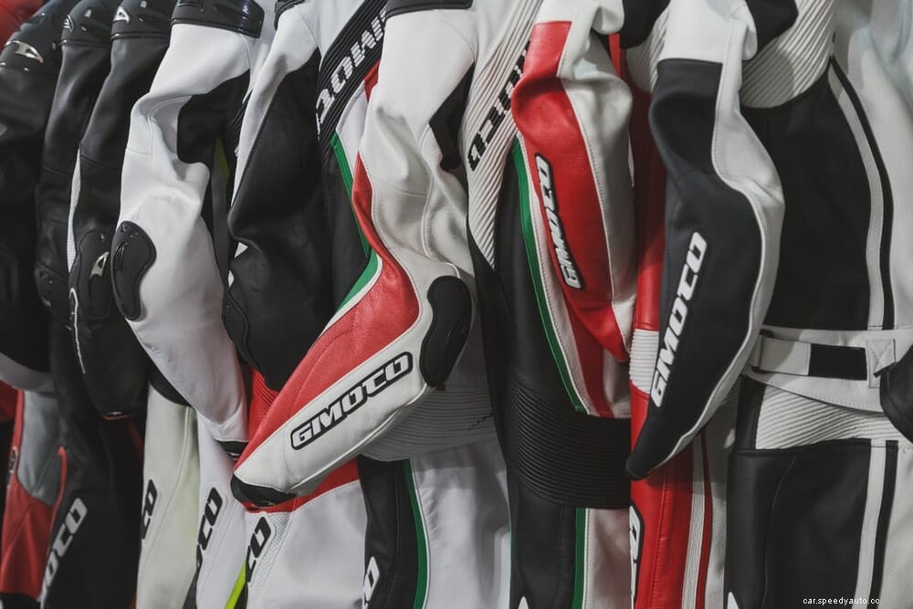 Why Do Motorcycle Suits Have A Hump?
