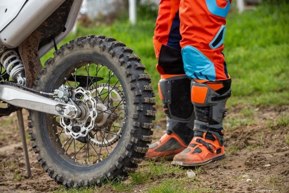 Why Do Motorcycle Suits Have A Hump?