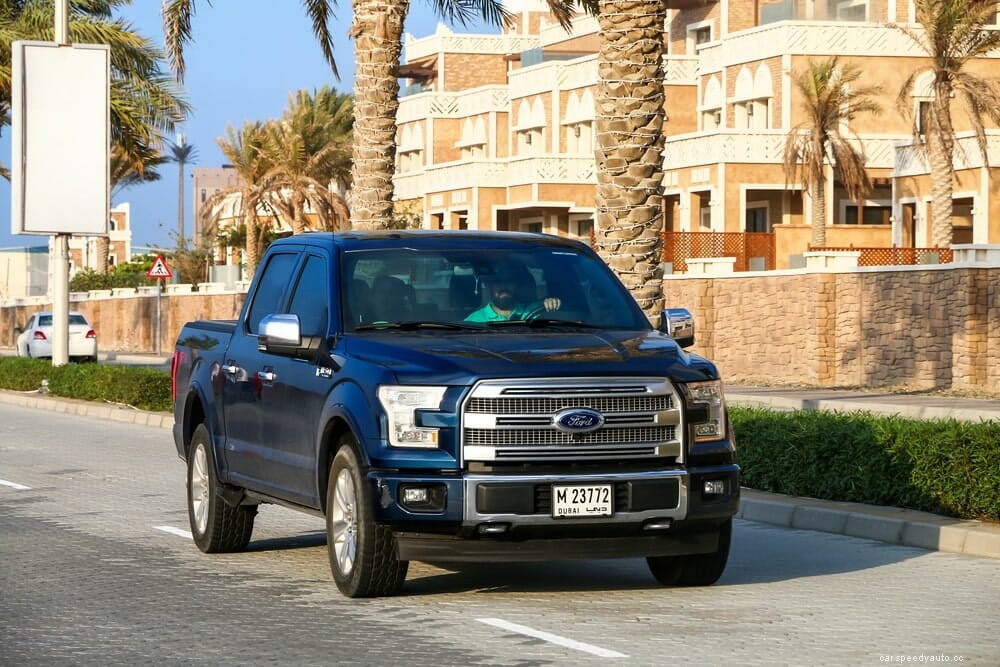 Ford F-150 XLT vs Lariat: What Are The Differences?