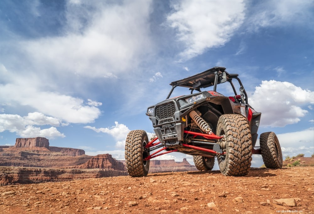 How Much Does A Polaris RZR Weigh?