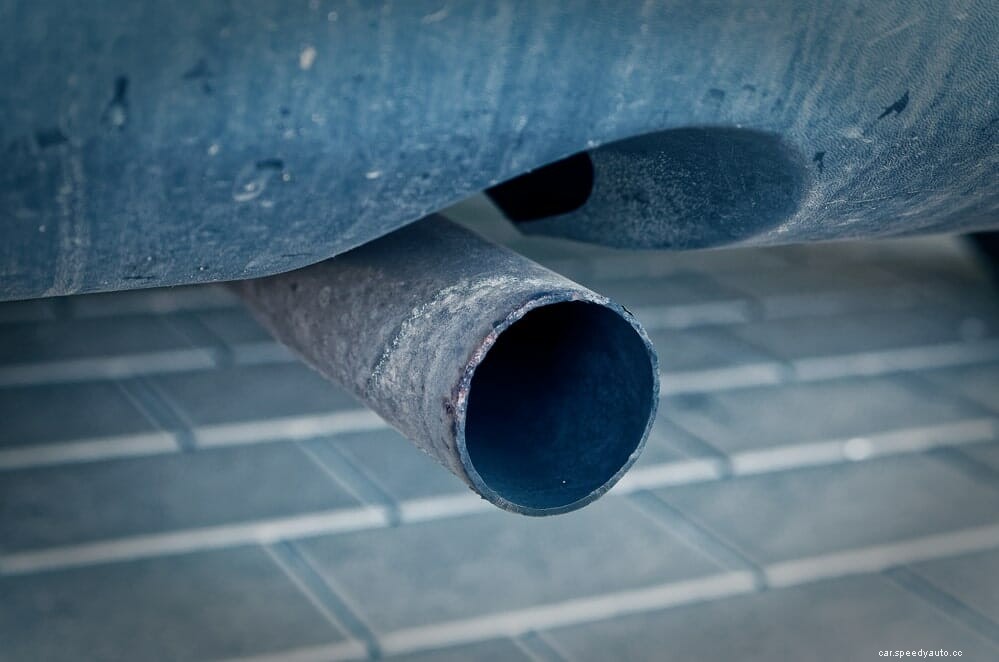 How To Clean Exhaust Tips With Household Items Like WD40