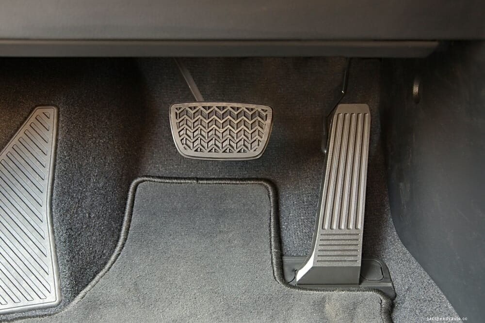 Is The Gas Pedal On The Left Or Right?