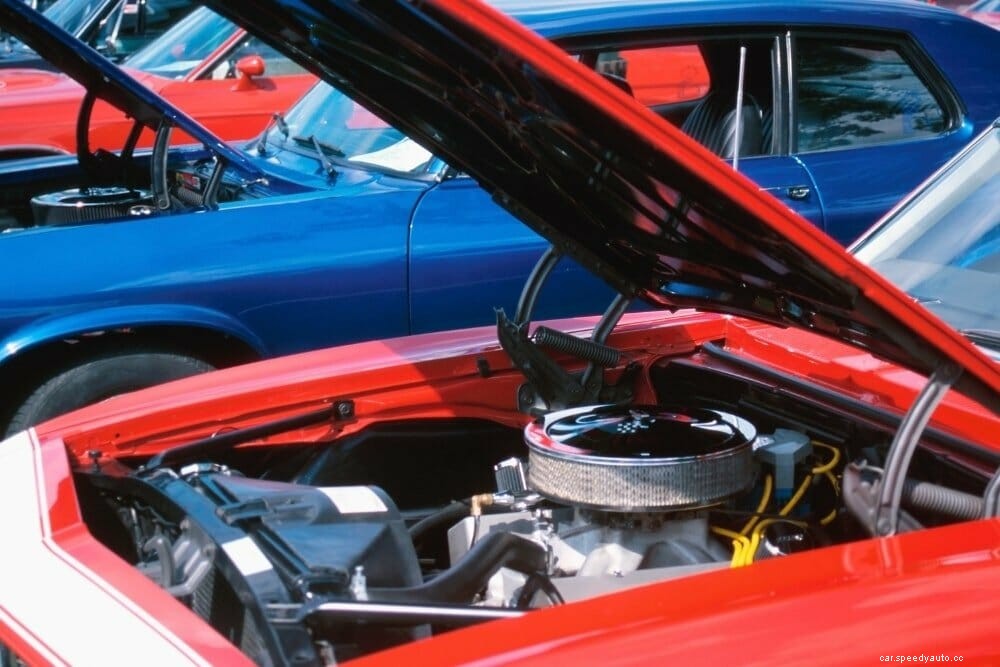 Car Hood Won’t Open – 3 Things You Can Try