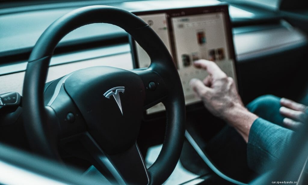 Tesla Screen Black While Driving? Causes, Symptoms and Fixes