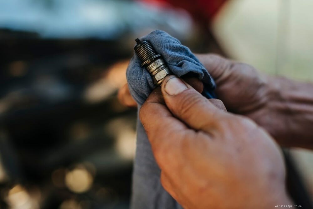 What Are The Symptoms of Bad Spark Plug Wires?