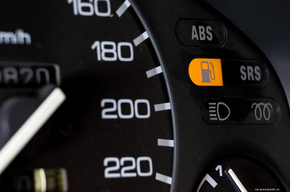 Low Fuel Light Comes On When Tank Is Full: Causes and Fixes