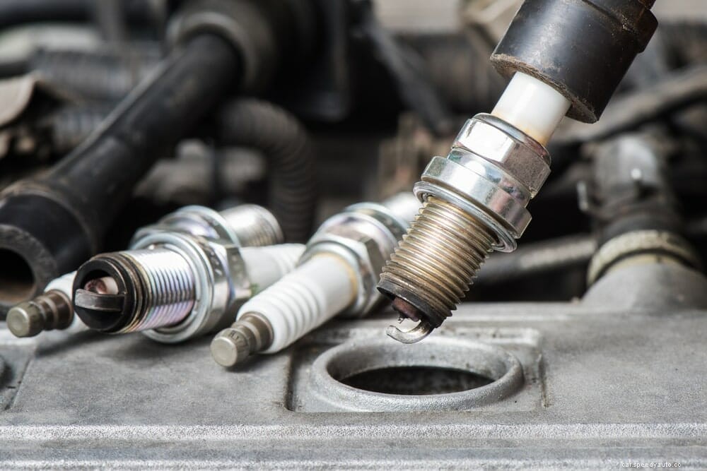 How to Clean A Spark Plug Hole