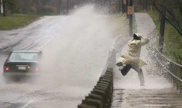 15 Driving Tips to Keep You Safe This Monsoon