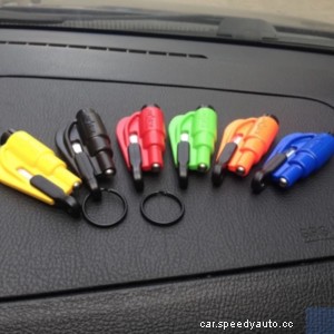 Emergency Tools That You Need To Store In Your Car Right Now