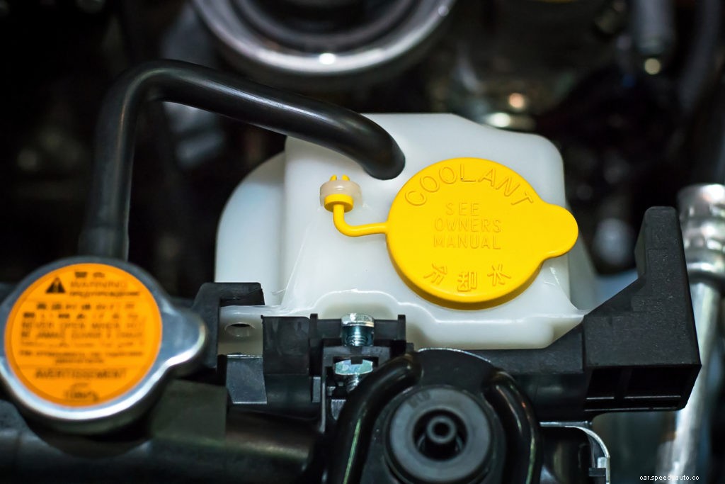 6 Important Things to Check on Your Car Regularly