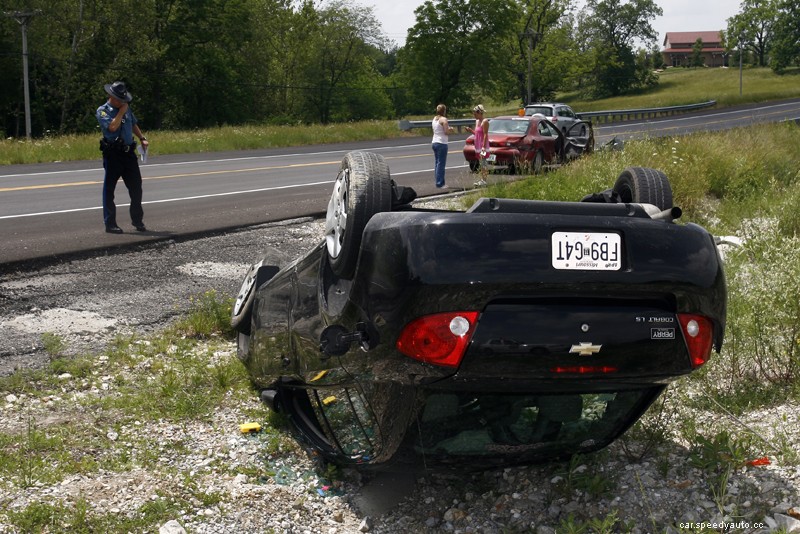 How to Survive Car Accidents?