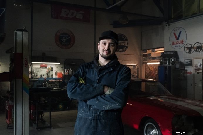 8 Reasons Why You Should Choose an Auto Technician Career