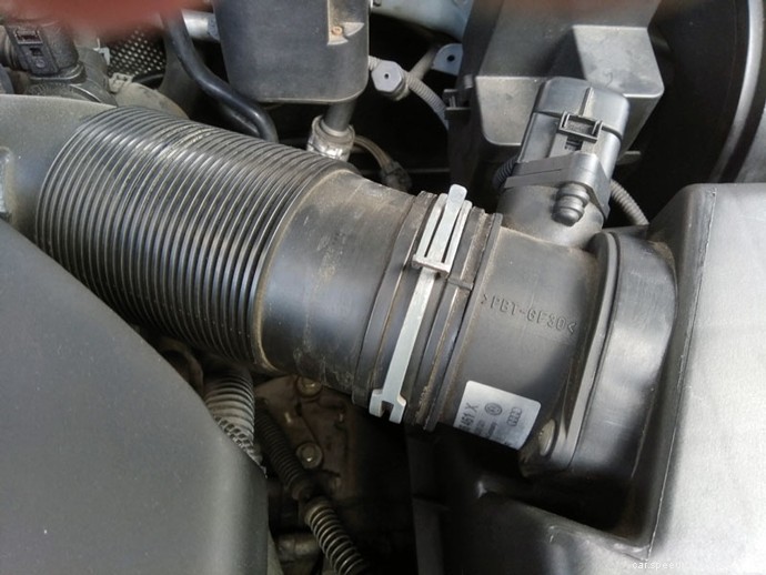 6 common causes of the engine warning light turning on