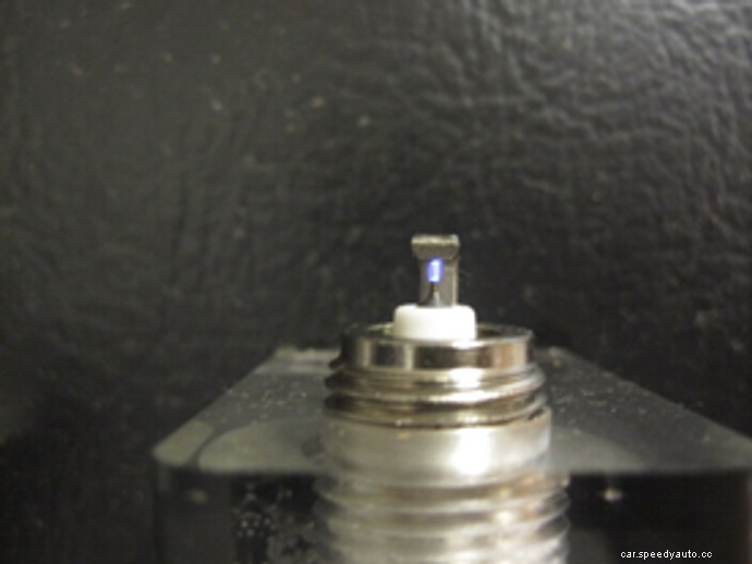 Noise and vibration from the engine! Why does knocking occur?