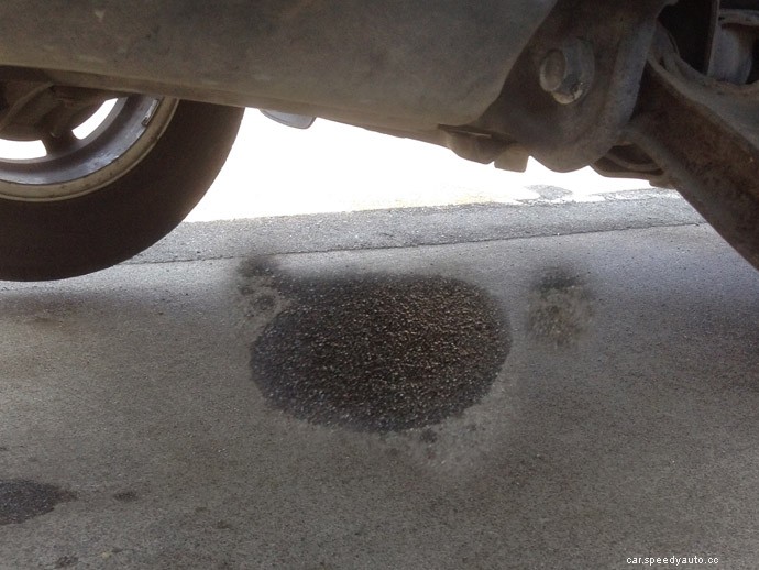 Engine Oil is Leaking! What Are the Common Causes and What Can Be Done About It?