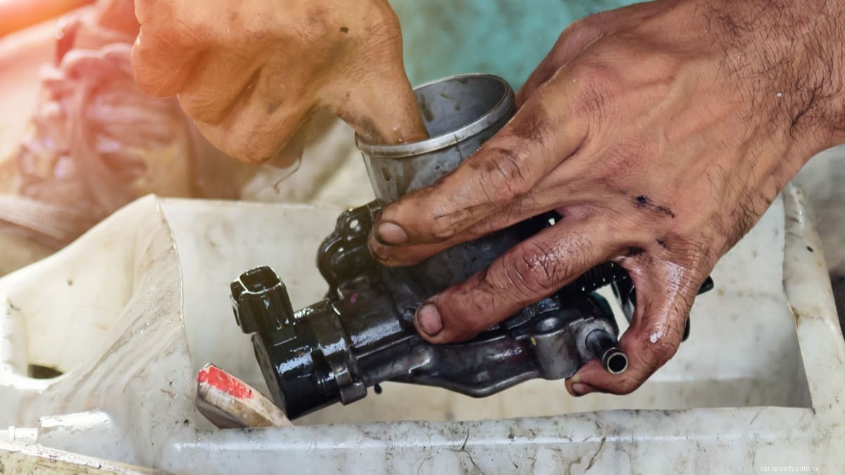 6 Symptoms of an Engine Misfire (& 7 Common Causes)