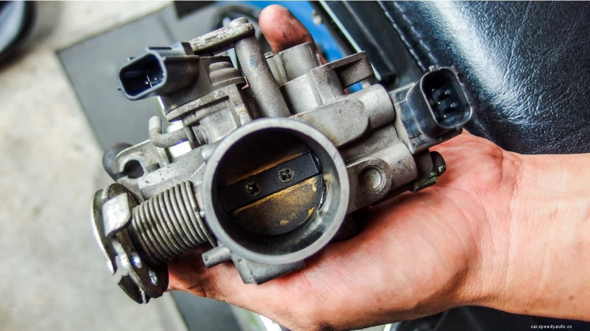 8 Symptoms of a Bad Throttle Body (& Replacement Cost)
