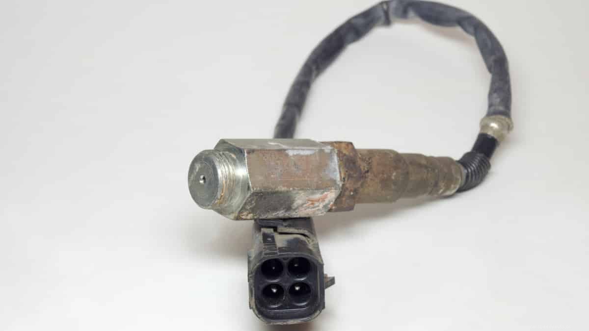 How to Bypass Oxygen Sensors – Can & Should You Do it?