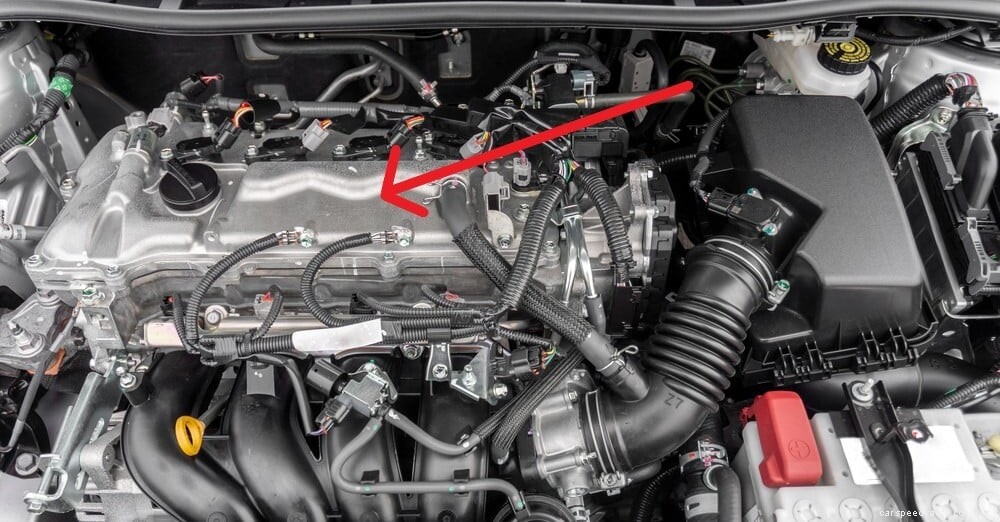 5 Symptoms of a Bad Valve Cover (& Replacement Cost)