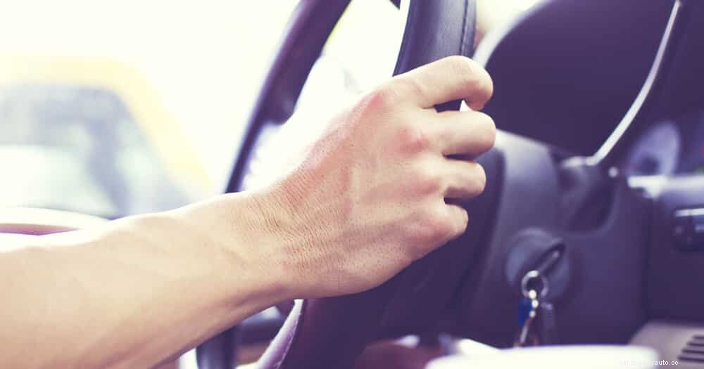 6 Symptoms of a Loose Alternator Belt (& Replacement Cost)