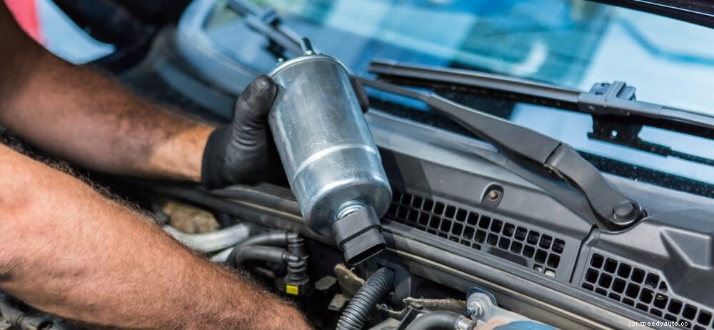 5 Symptoms of a Clogged Fuel Filter (& Replacement Cost)