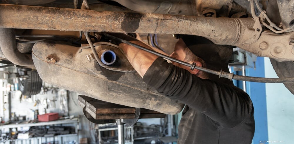 8 Symptoms of a Bad Fuel Pump (& Replacement Cost)