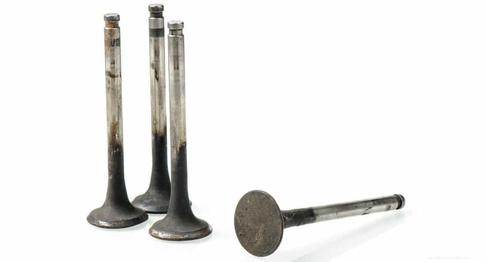 8 Causes of Low Compression in a Car Engine (& How to Fix)