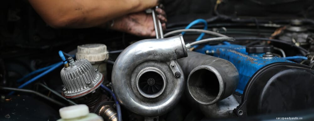 7 Symptoms of Low Fuel Pressure (& 6 Common Causes)