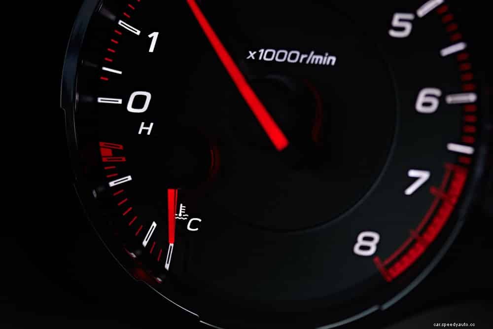 7 Symptoms of Low Fuel Pressure (& 6 Common Causes)