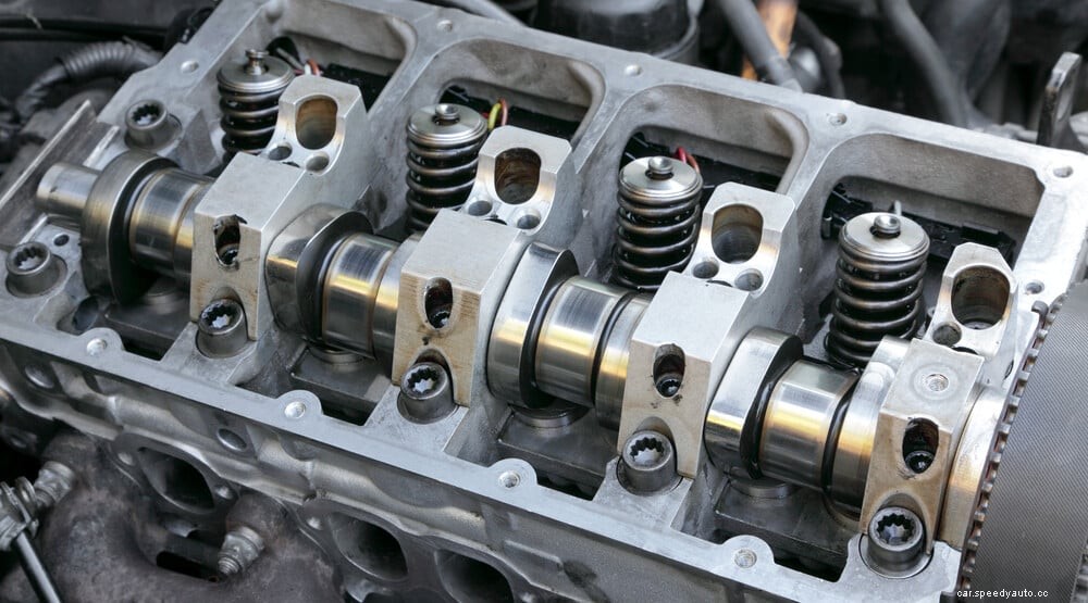 DOHC vs. SOHC – Differences Explained (Which Is Better?)