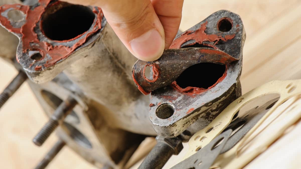 5 Signs of a Bad Intake Manifold Gasket (& Replacement Cost)