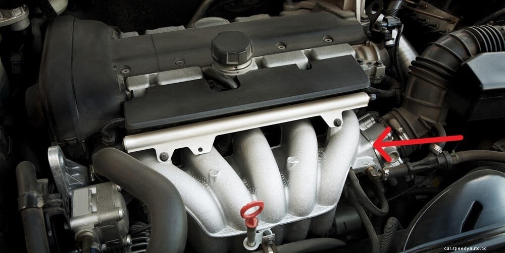 6 Symptoms of a Bad Intake Manifold (& Replacement Cost)