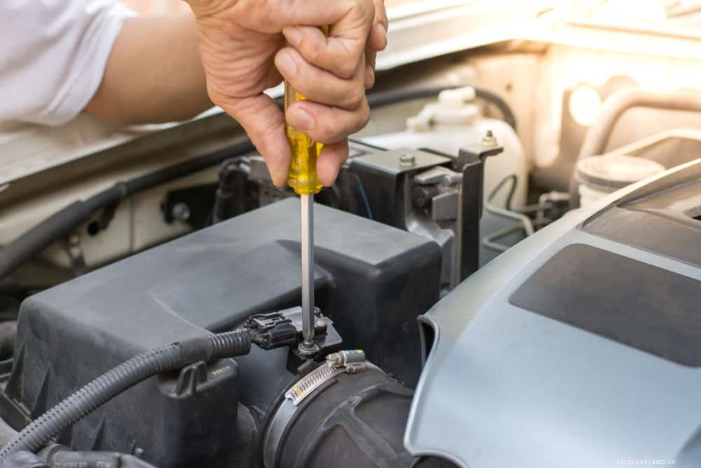 7 Signs of a Bad Intake Air Temp Sensor (& Replacement Cost)