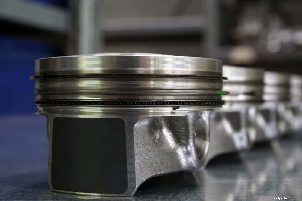 4 Symptoms of a Bad Piston Ring (& Replacement Cost)
