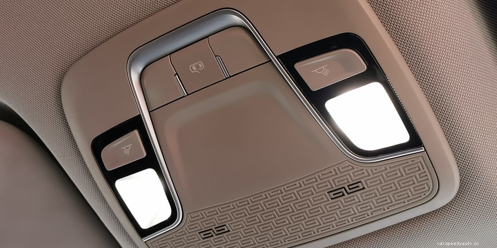 Interior Car Lights Won’t Turn Off – Causes and Fixes