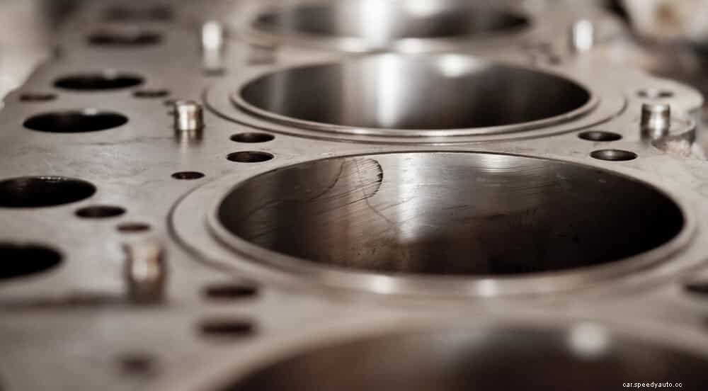 High Oil Pressure: Main Causes & Symptoms (How to Fix It)