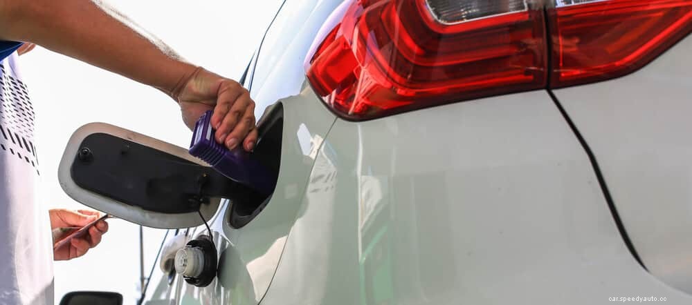 Water in Gas Tank? (Common Symptoms & How to Remove It)