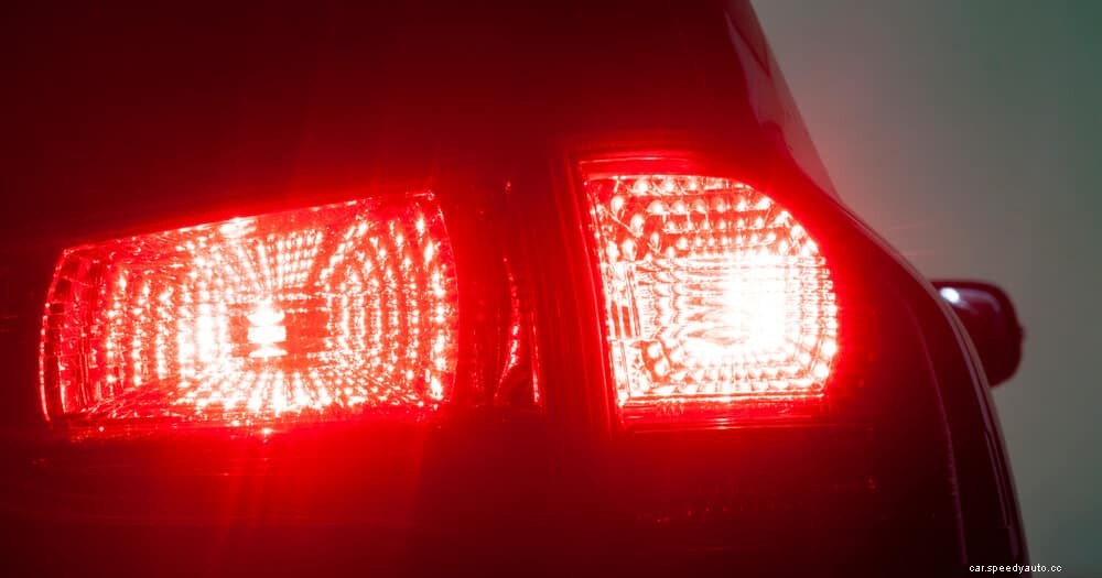 5 Symptoms of a Bad Brake Light Switch (& Replacement Cost)