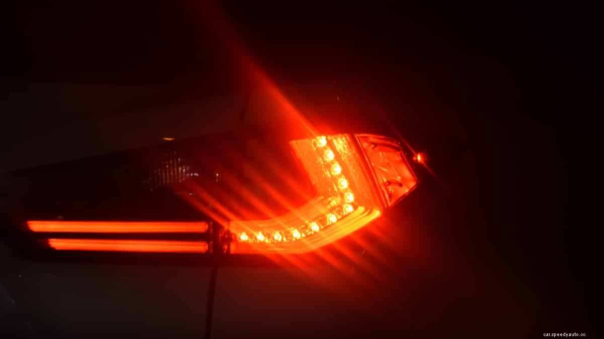 5 Symptoms of a Bad Brake Light Switch (& Replacement Cost)