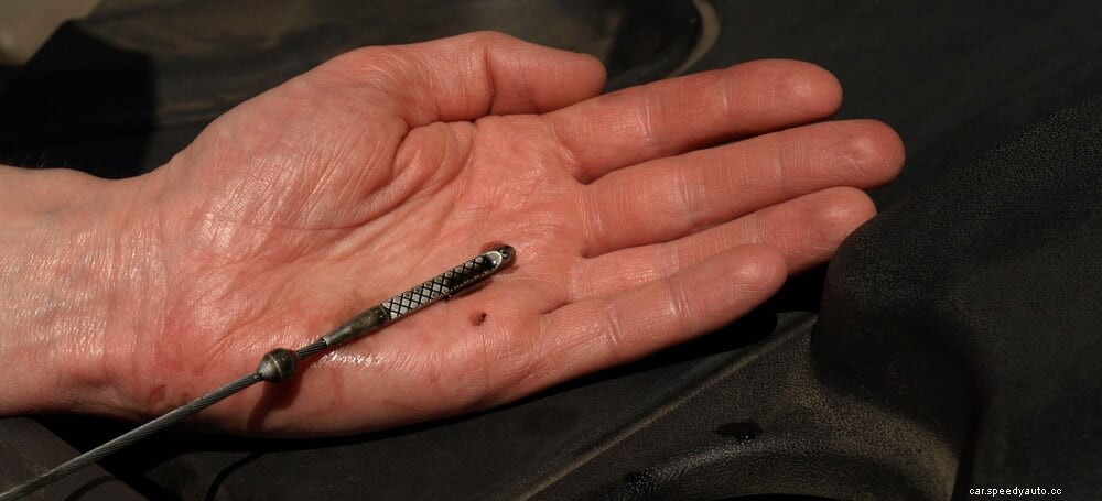 Should I Check my Oil When the Engine is Hot or Cold?