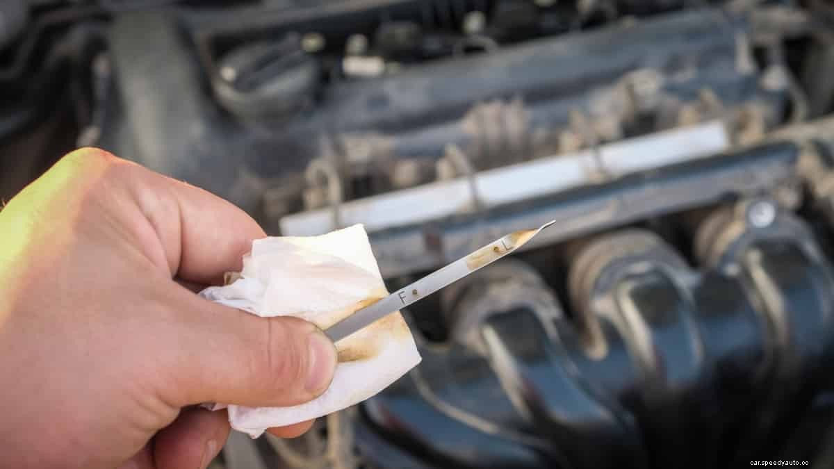 Should I Check my Oil When the Engine is Hot or Cold?