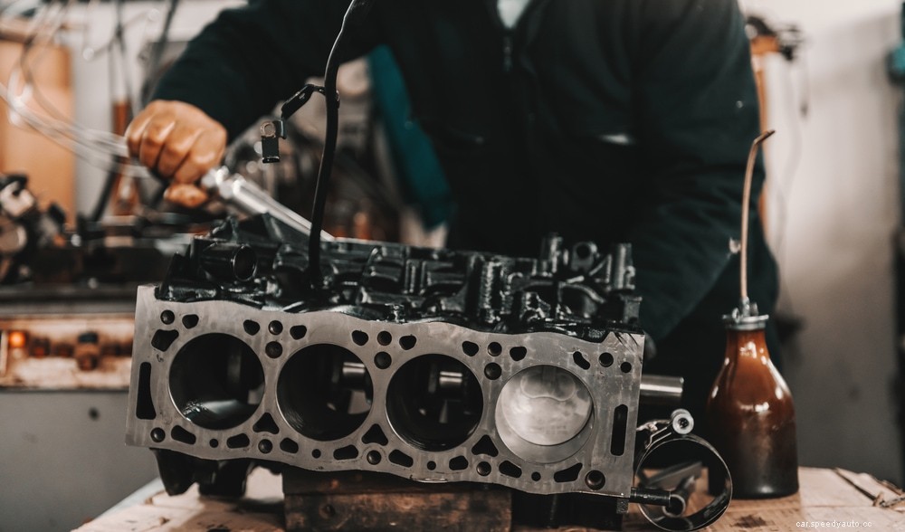 Cylinder Head Removal – A How To Guide