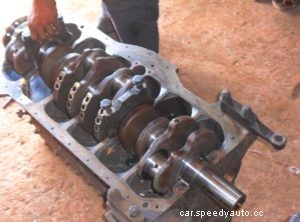 Camshaft vs crankshaft | What they are and what they do